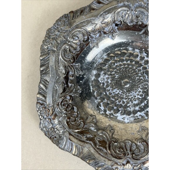3 VTG Ornate Embossed Metal Trinket Dish 4.5” Floral Scroll Baroque Jewelry Tray - Picture 8 of 11